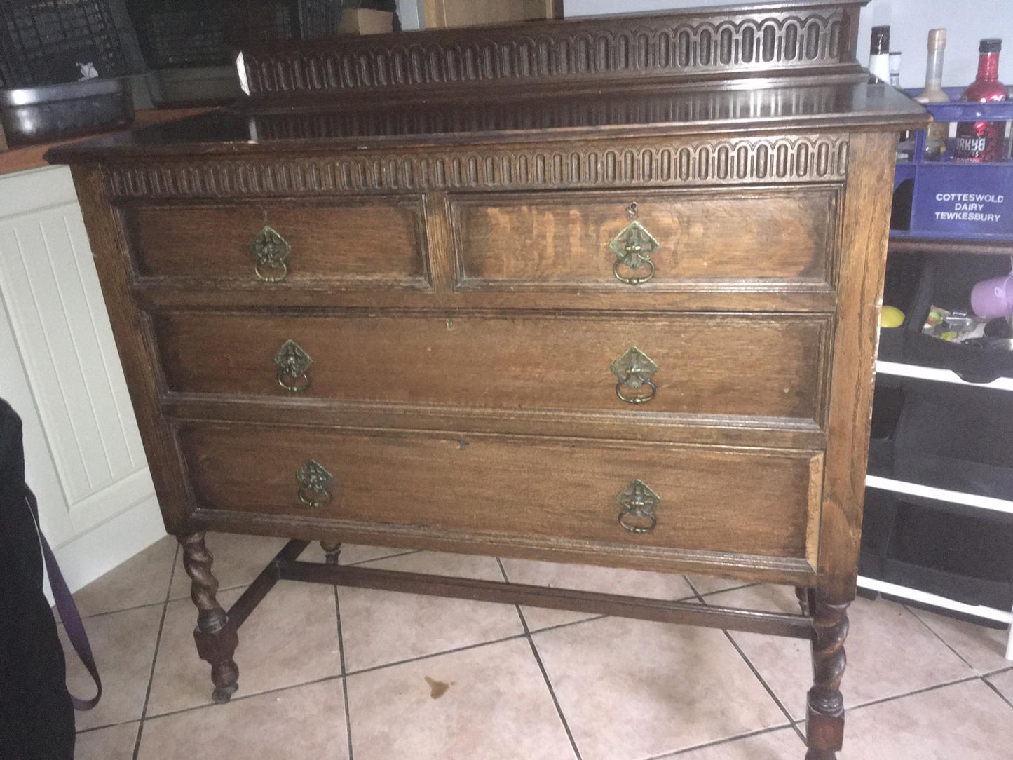 Sideboard / Chest of draws