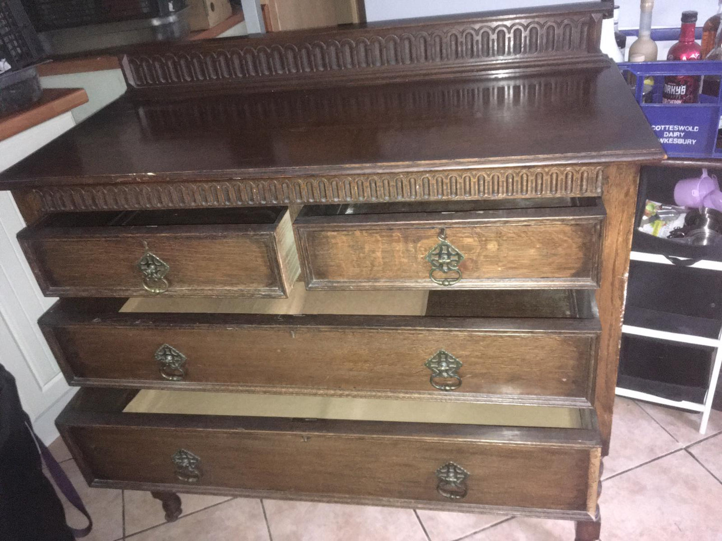 Sideboard / Chest of draws